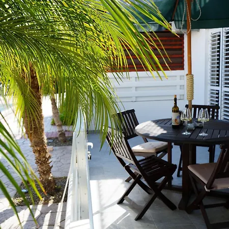 Apartmán Nomad's Nest - Quiet Flat With Terrace Ayia Napa